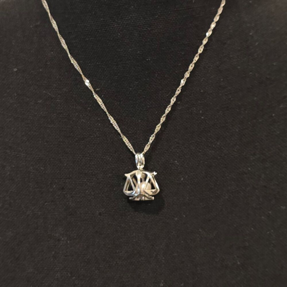 Vintage Sterling Silver Pearl Cage Pendant Necklace Wish Guardian Pearl 9"